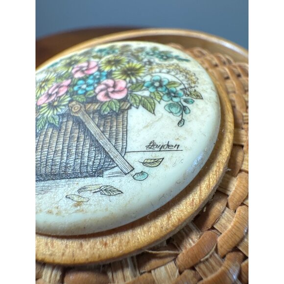 Vintage Nantucket Lidded Basket Linda Layden Swing Handle Floral Topper - Picture 9 of 11